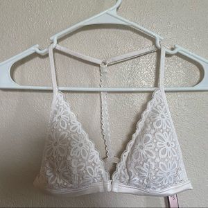 Victoria’s Secret| T-back Lace Bralette